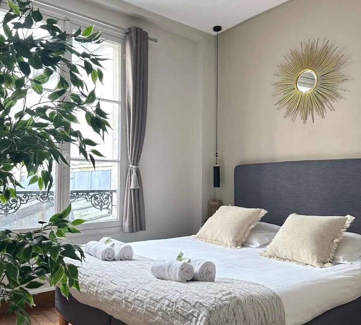 Quiet Retreat Studio In Le Marais Paris Lägenhet